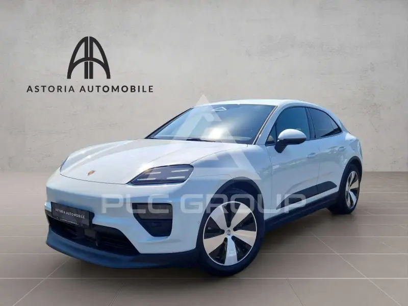 2025 Porsche MACAN