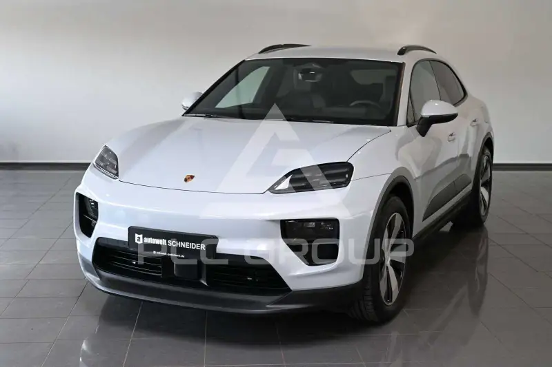 2025 Porsche MACAN