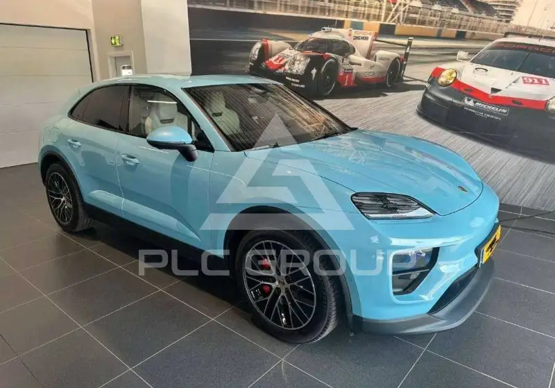 2025 Porsche MACAN