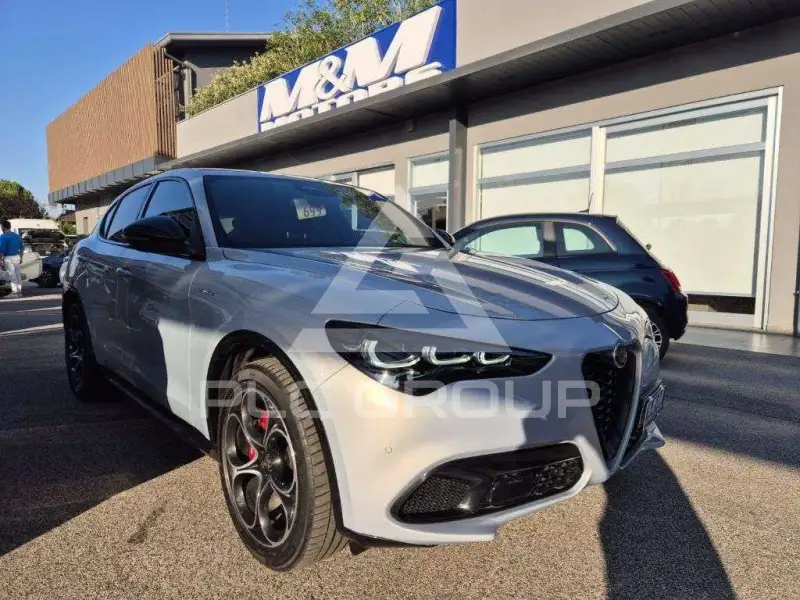 2025 Alfa Romeo Stelvio