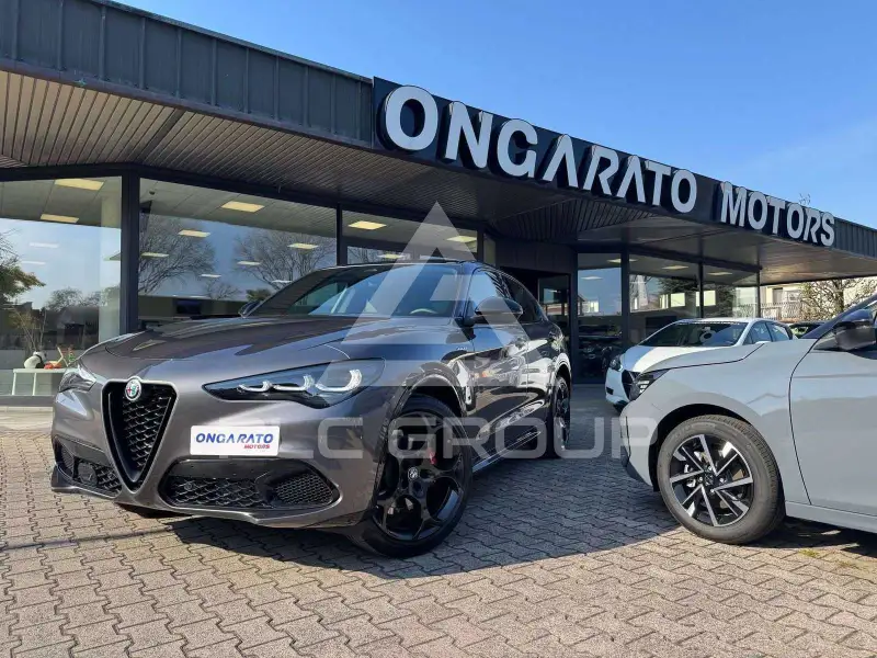 2025 Alfa Romeo Stelvio