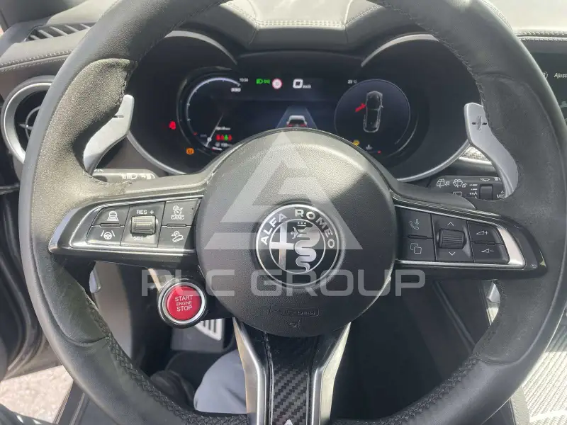 2025 Alfa Romeo Stelvio