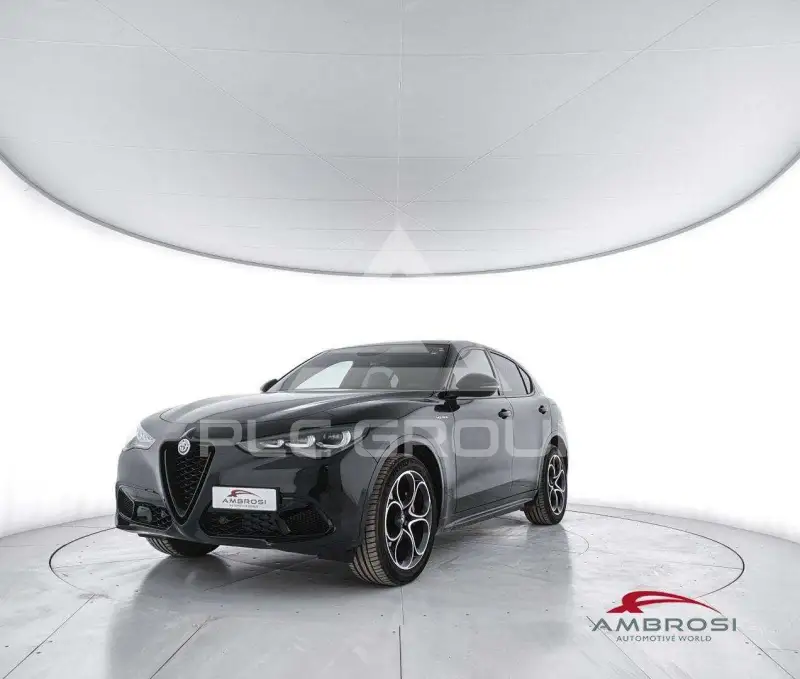 2025 Alfa Romeo Stelvio