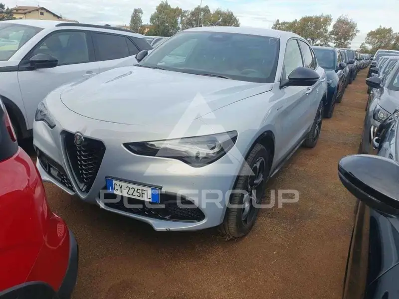 2025 Alfa Romeo Stelvio