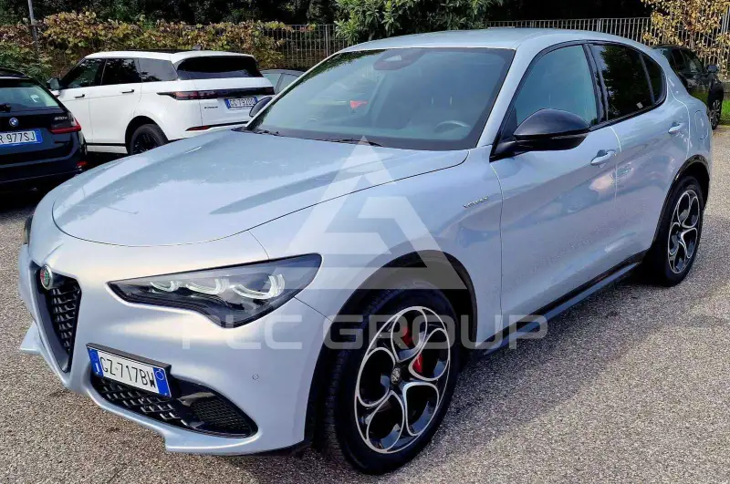 2025 Alfa Romeo Stelvio