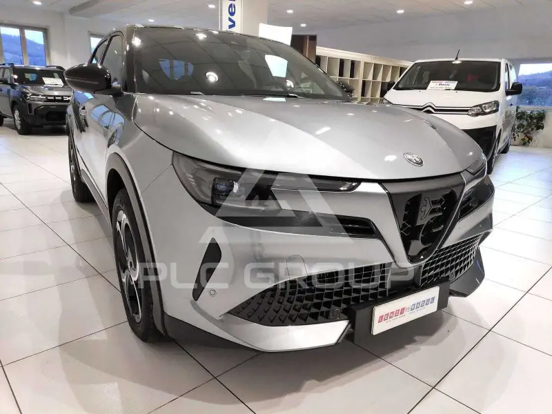 2025 Alfa Romeo Other