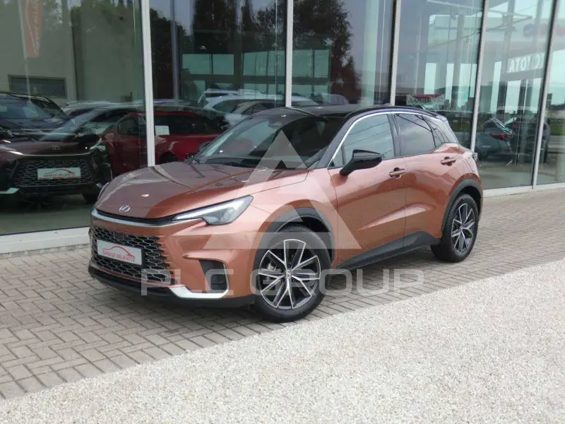 2025 Lexus LBX
