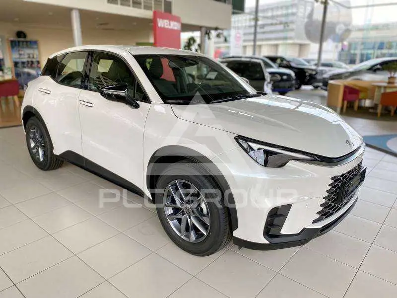 2025 Lexus LBX