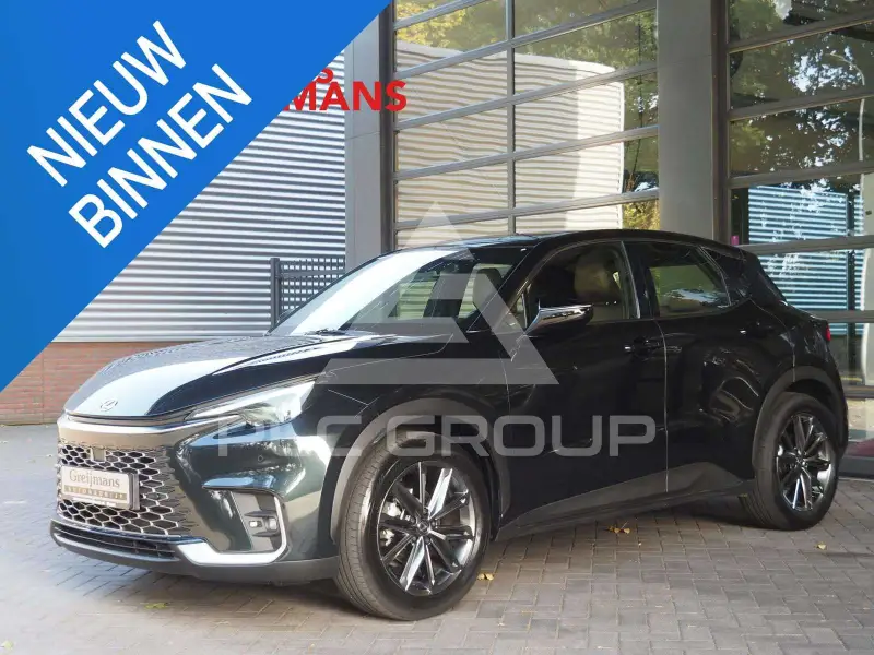 2025 Lexus LBX