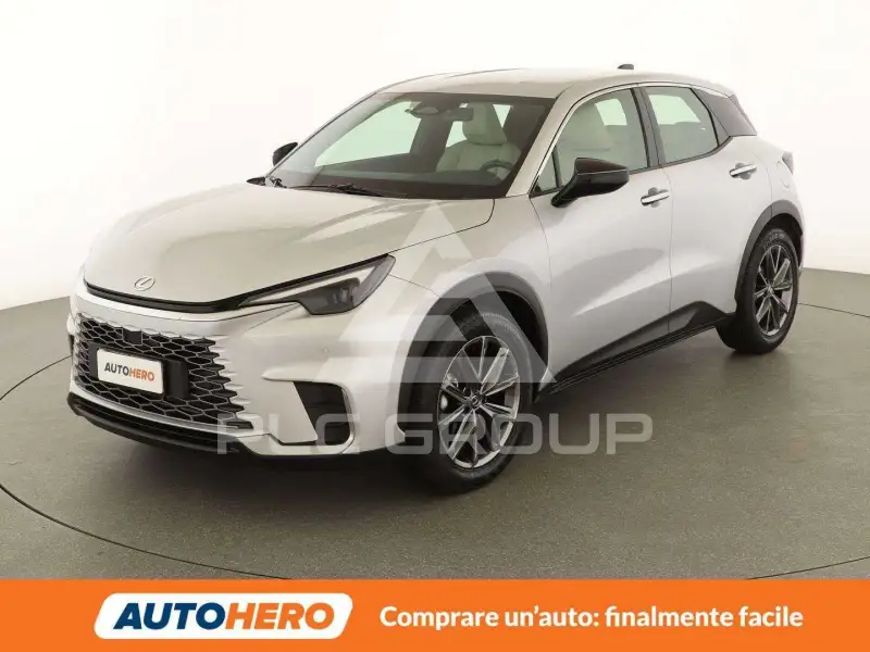 2025 Lexus LBX