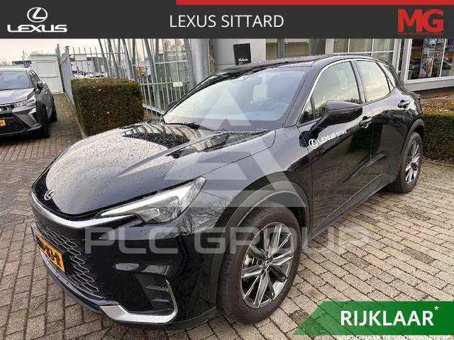 2025 Lexus LBX
