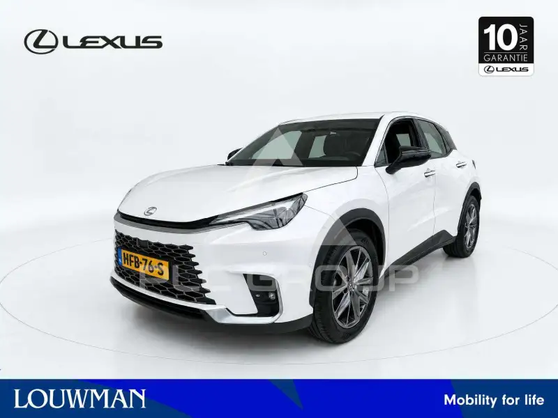 2025 Lexus LBX