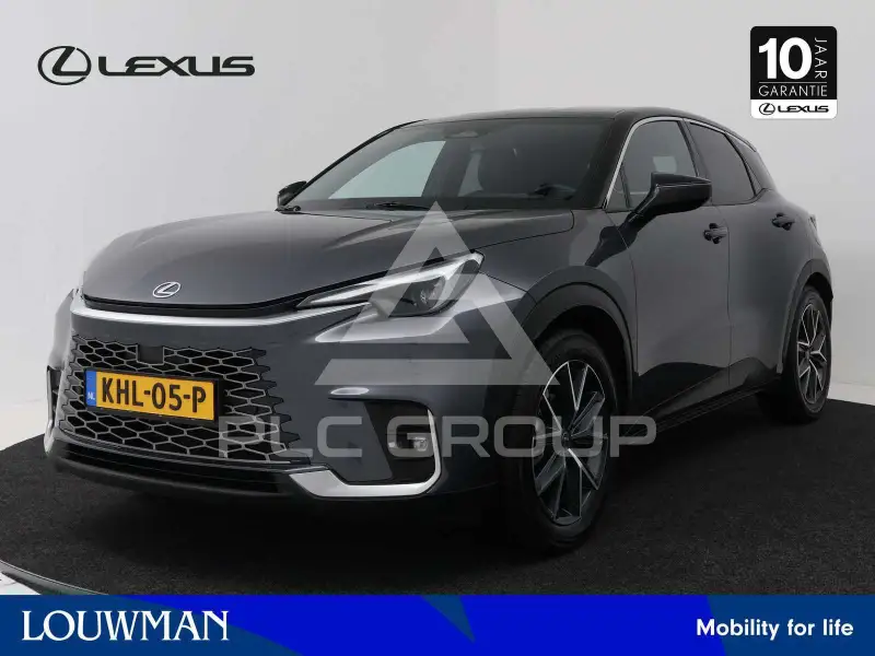 2025 Lexus LBX