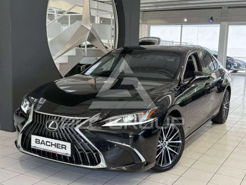 2025 Lexus ES300