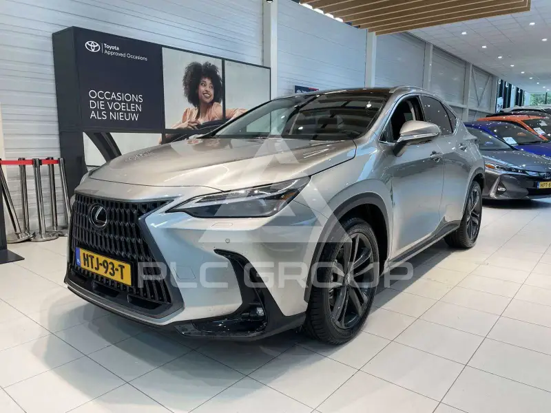 2025 Lexus NX450