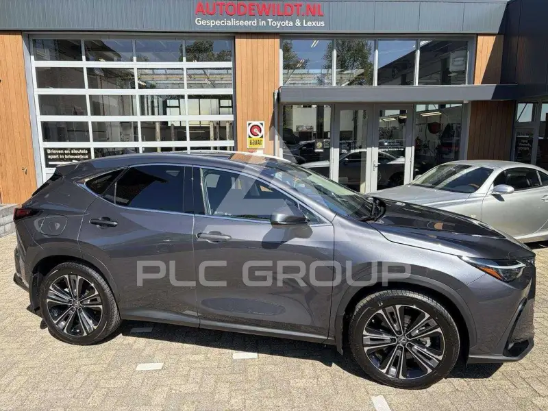 2025 Lexus NX450