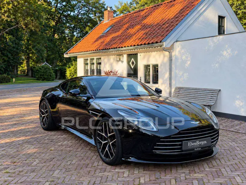 2025 Aston Martin DB12