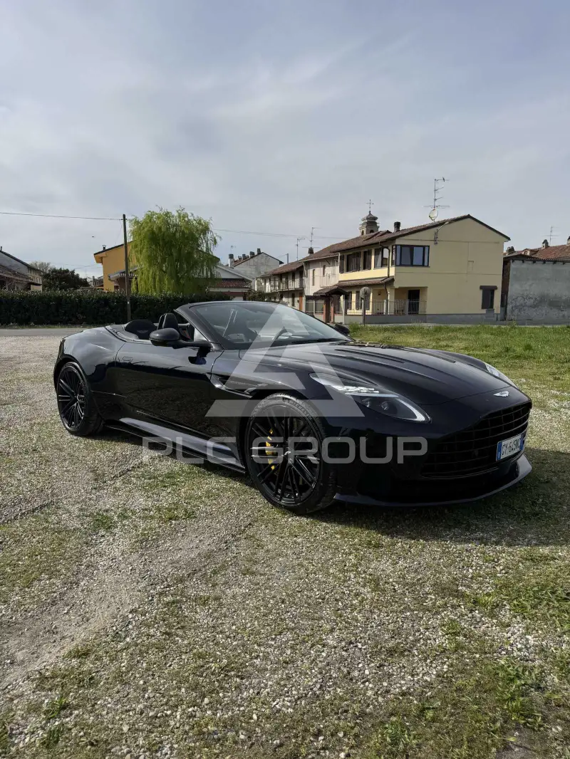 2025 Aston Martin DB12