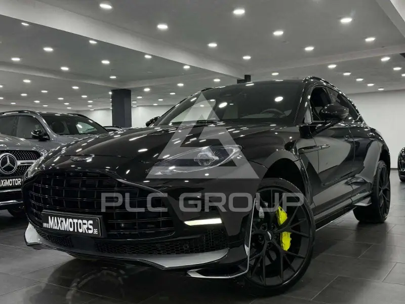 2025 Aston Martin DBX