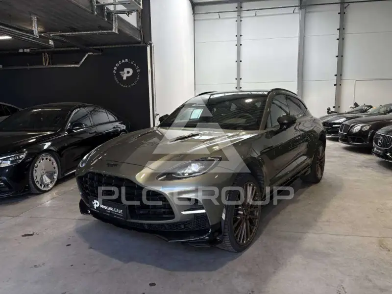 2025 Aston Martin DBX
