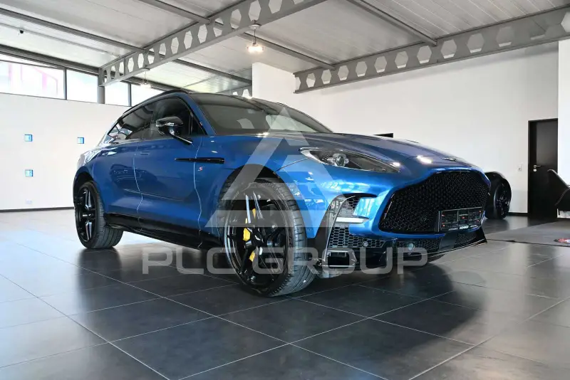 2025 Aston Martin DBX