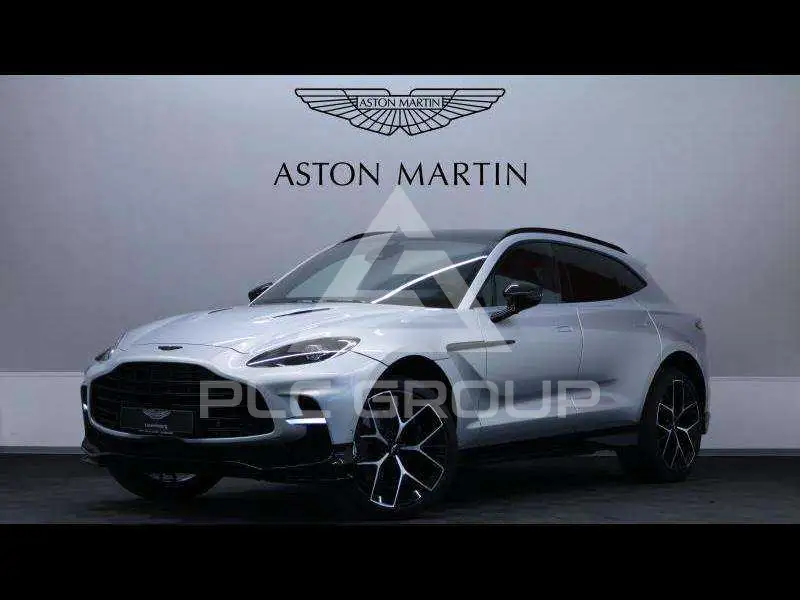 2025 Aston Martin DBX