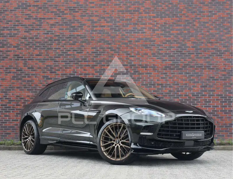2025 Aston Martin DBX