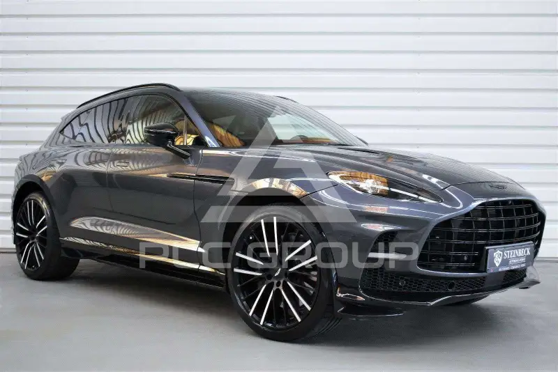2025 Aston Martin DBX