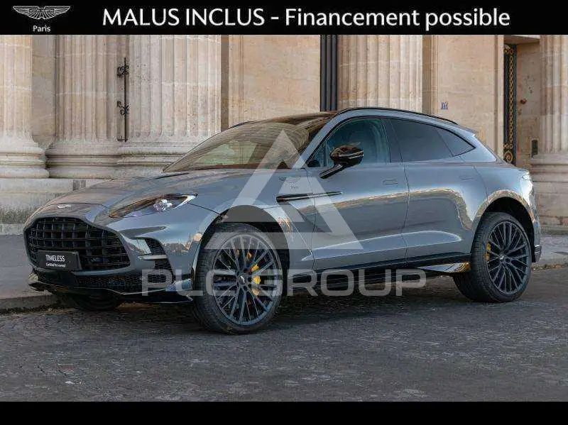 2025 Aston Martin DBX