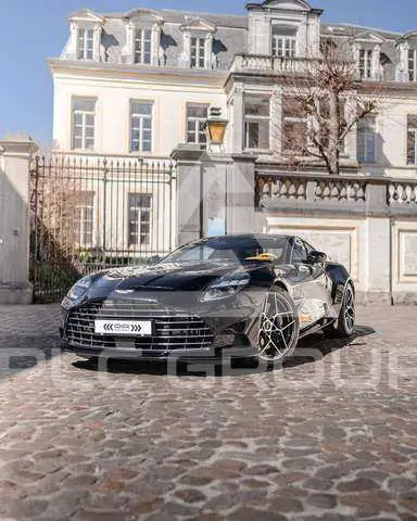 2025 Aston Martin Vanquish