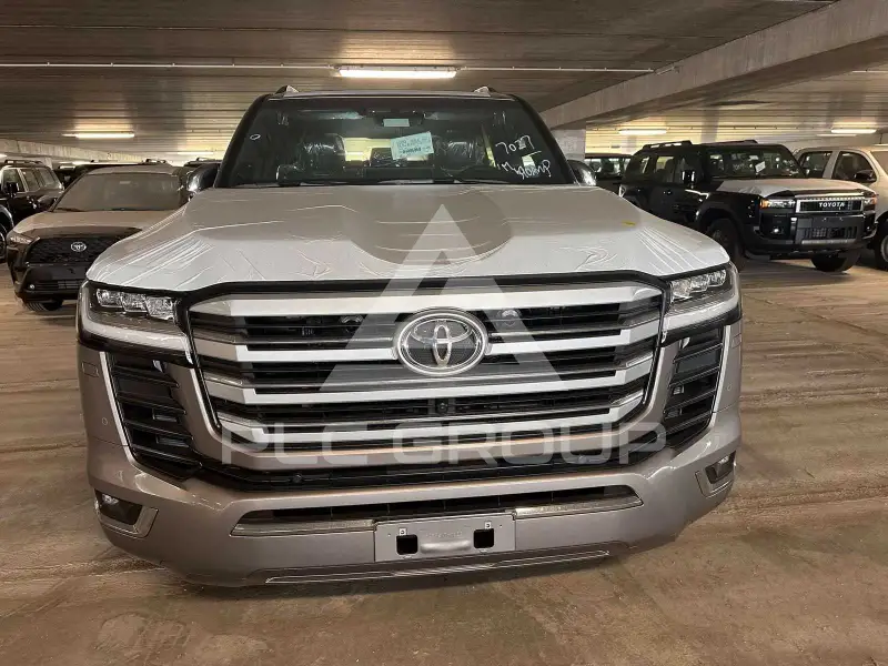 2025 Toyota LAND CRUISER
