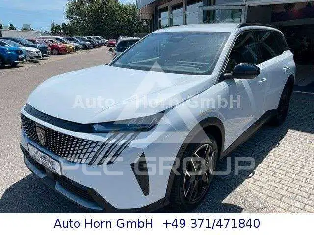 2025 Peugeot 5008