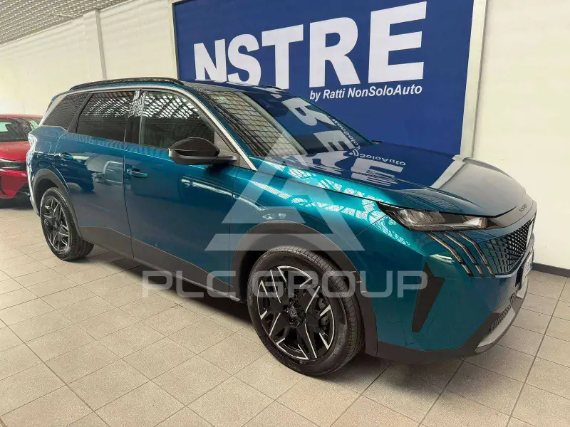 2025 Peugeot 5008