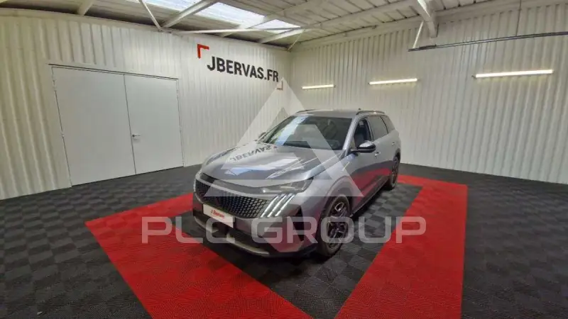 2025 Peugeot 5008