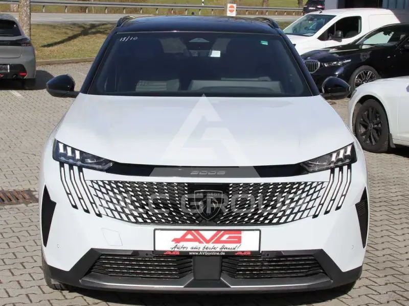 2025 Peugeot 5008