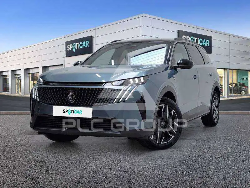 2025 Peugeot 5008