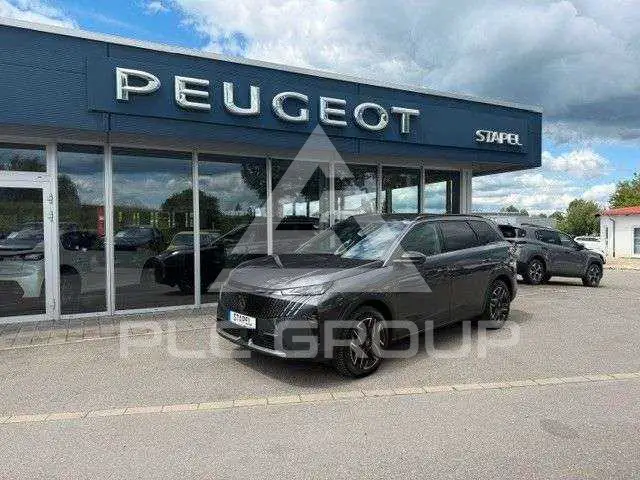 2025 Peugeot 5008