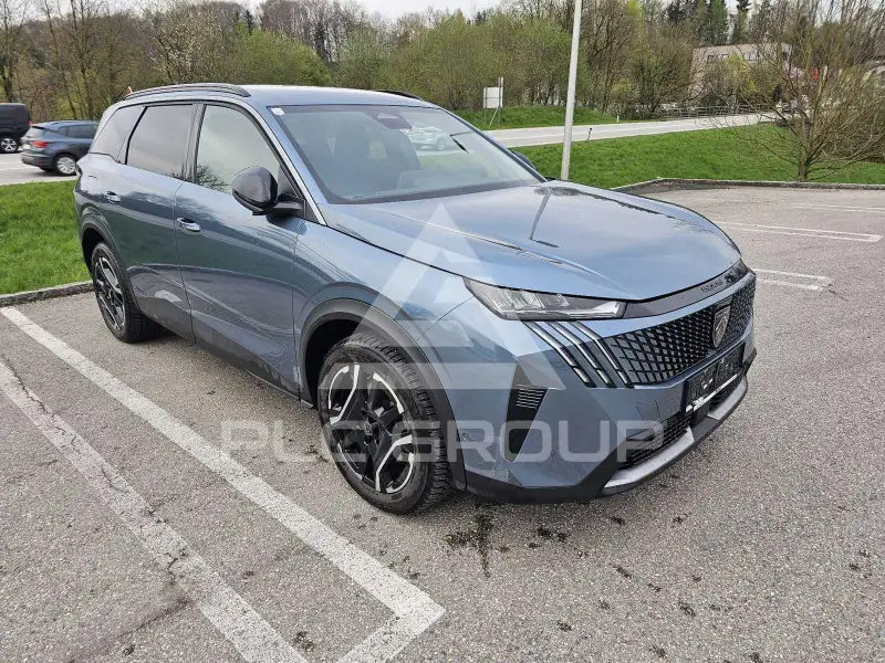 2025 Peugeot 5008