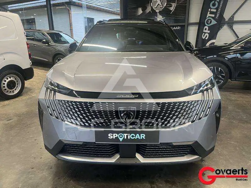 2025 Peugeot 5008