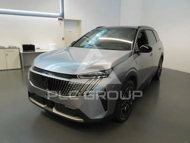 2025 Peugeot 5008
