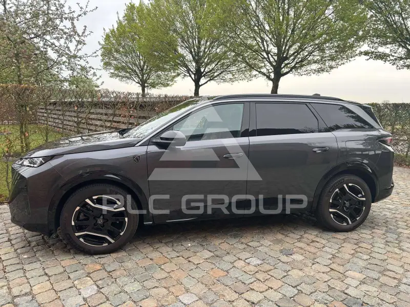 2025 Peugeot 5008