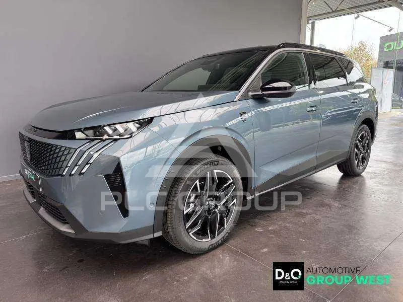 2025 Peugeot 5008