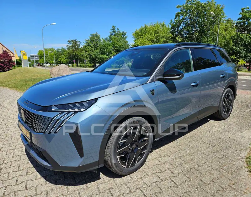 2025 Peugeot 5008