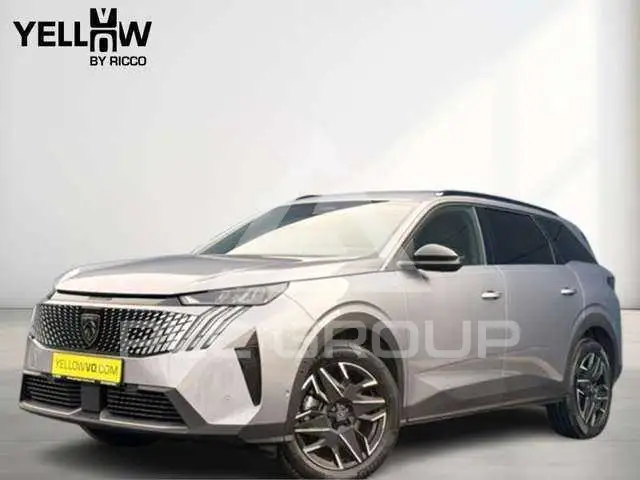 2025 Peugeot 5008