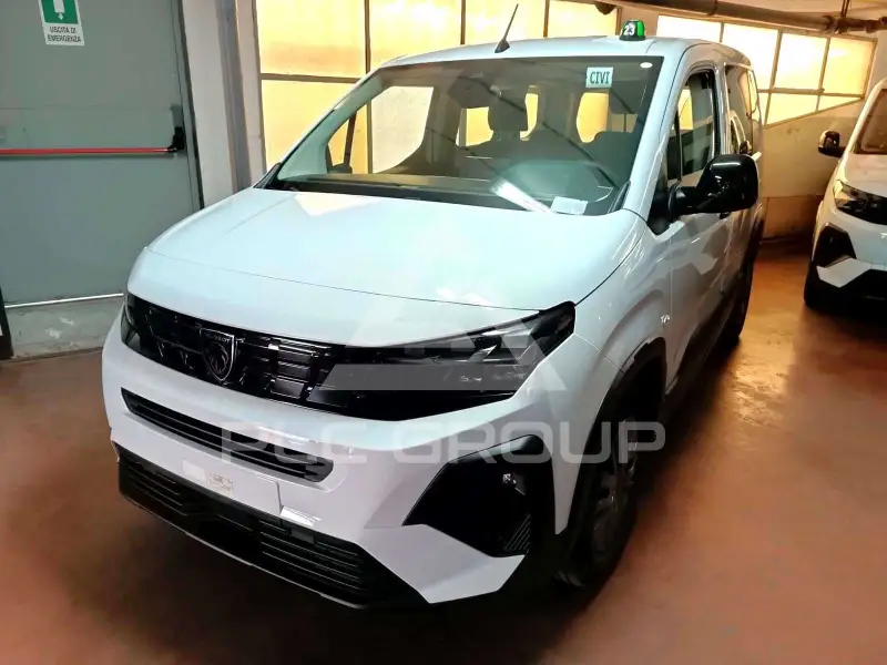 2025 Peugeot Rifter