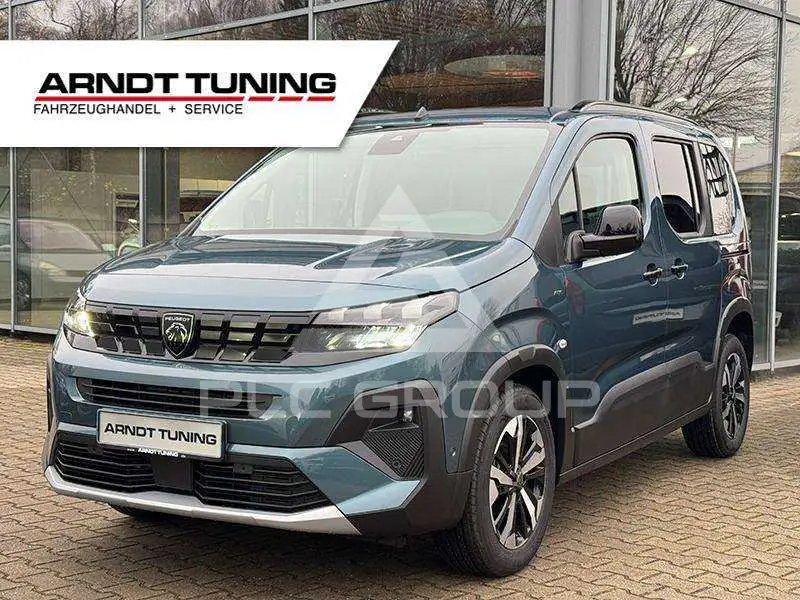 2025 Peugeot Rifter