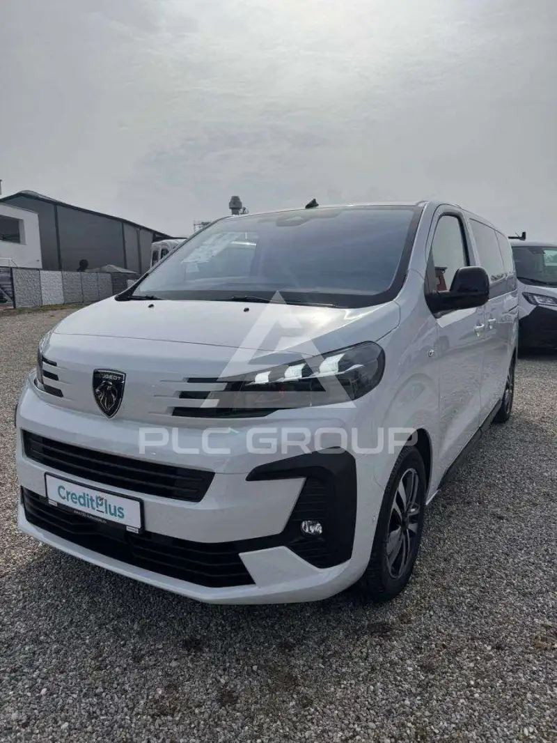 2025 Peugeot Traveller