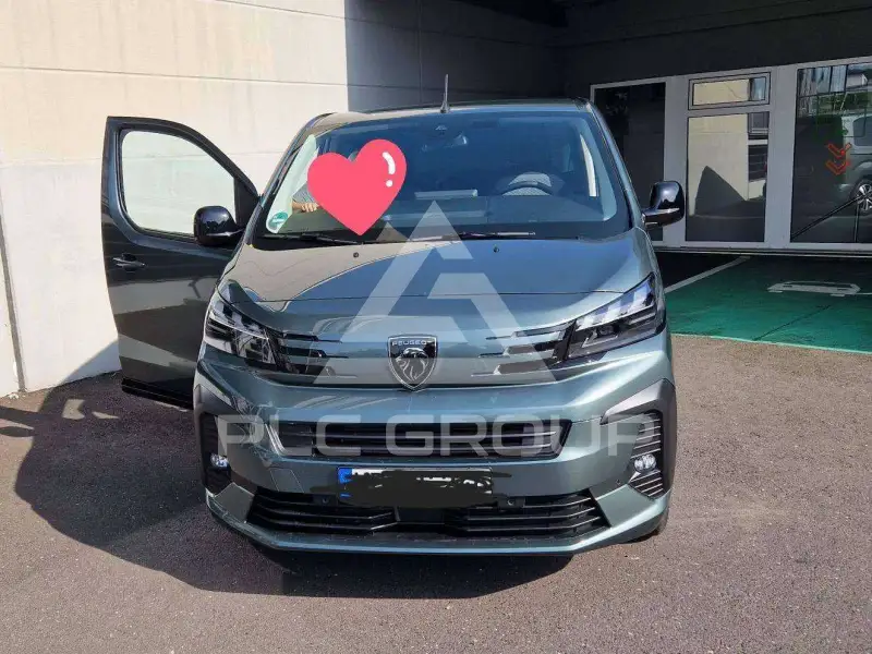 2025 Peugeot Traveller