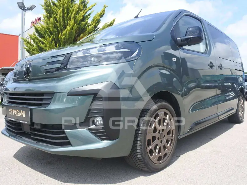 2025 Peugeot Traveller