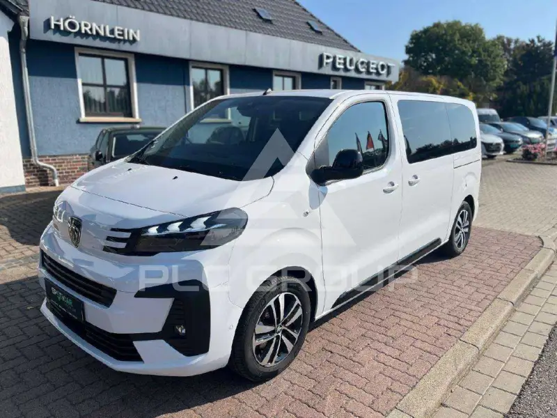 2025 Peugeot Traveller